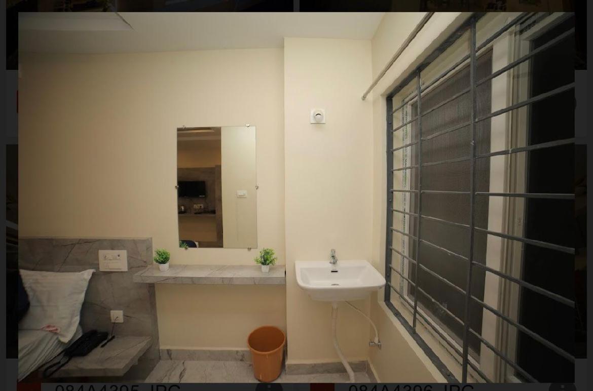 Sri Ganesh Residency Otel Tirupati Dış mekan fotoğraf