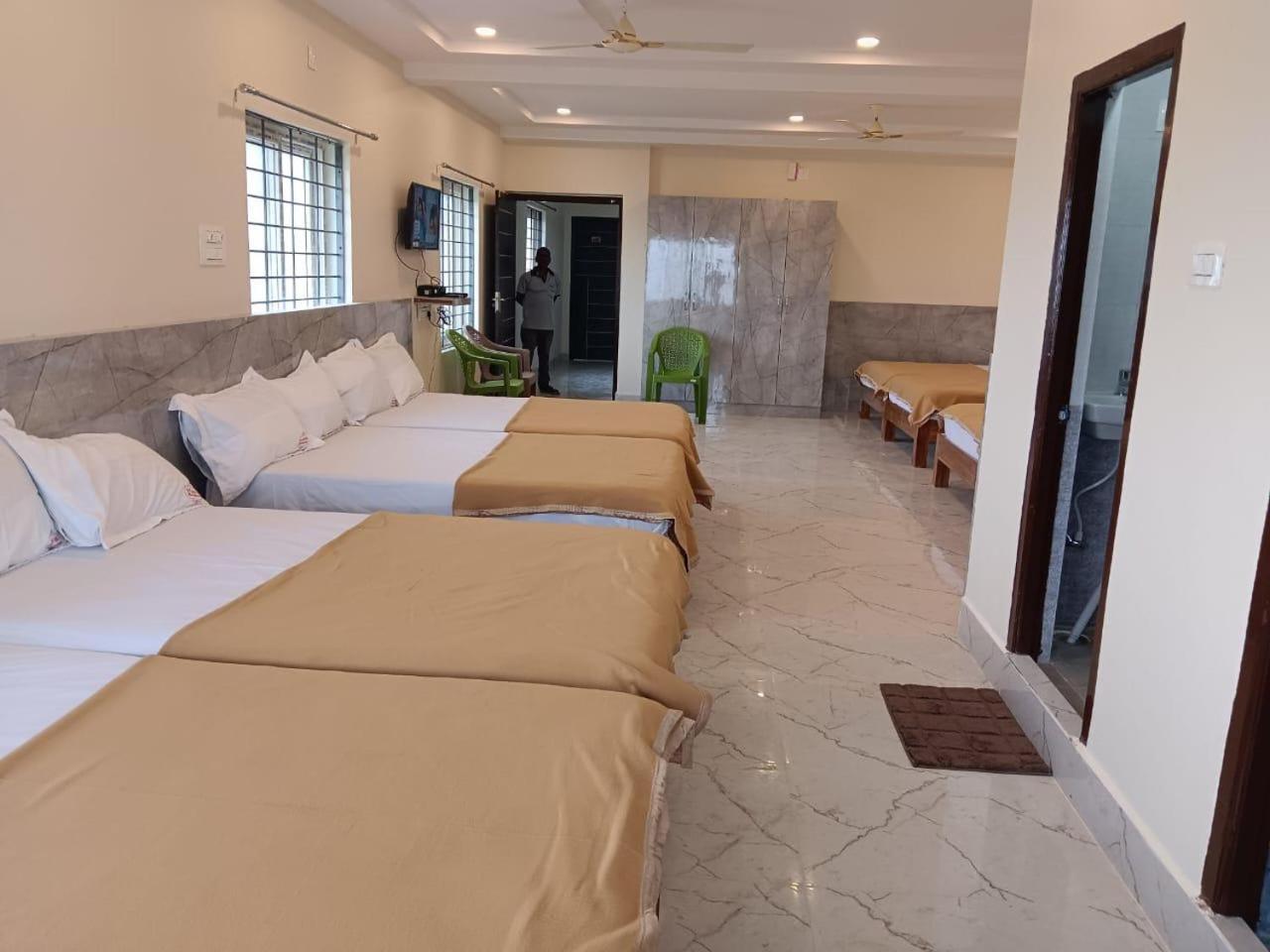 Sri Ganesh Residency Otel Tirupati Dış mekan fotoğraf